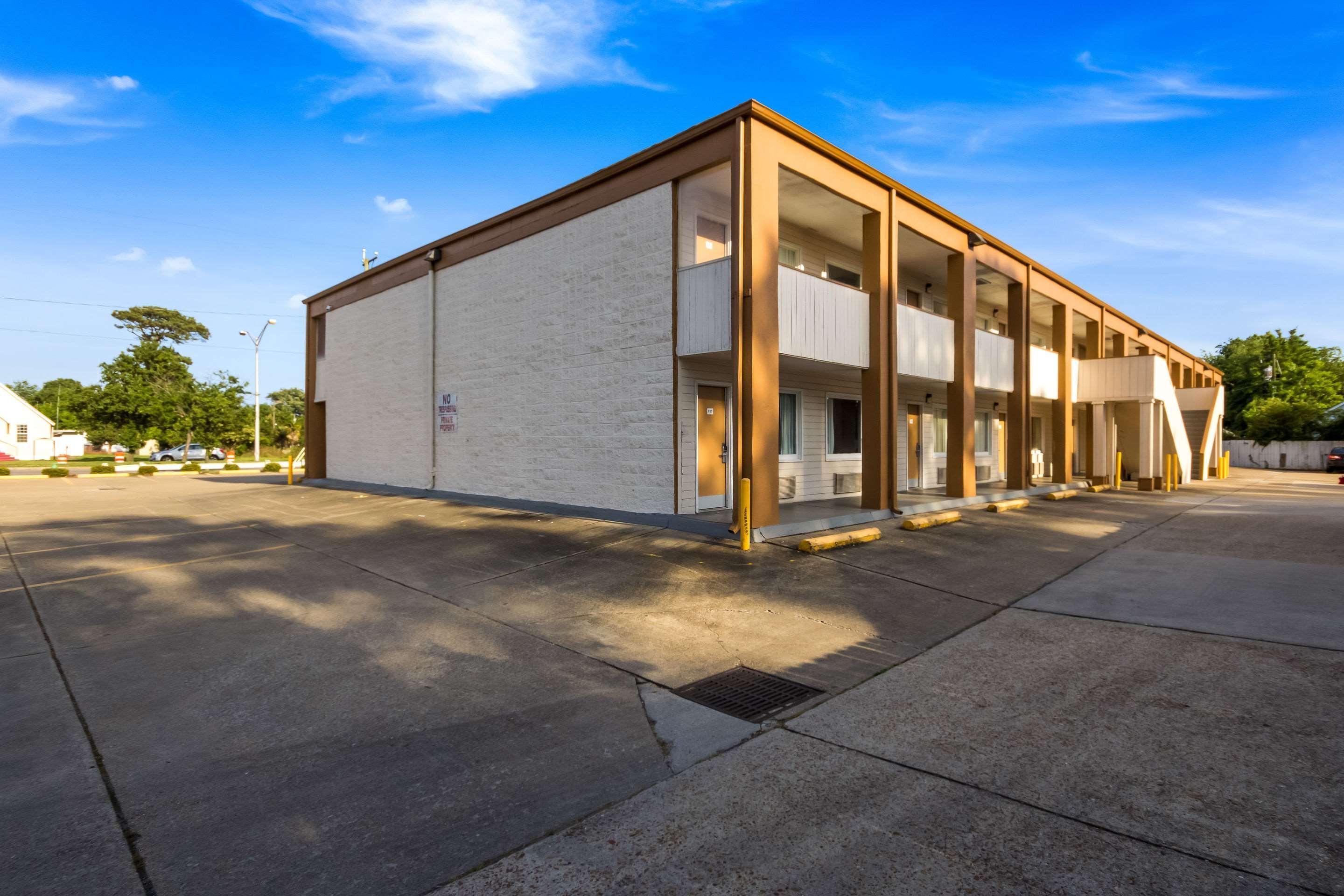 Econo Lodge Little Creek Norfolk Ngoại thất bức ảnh