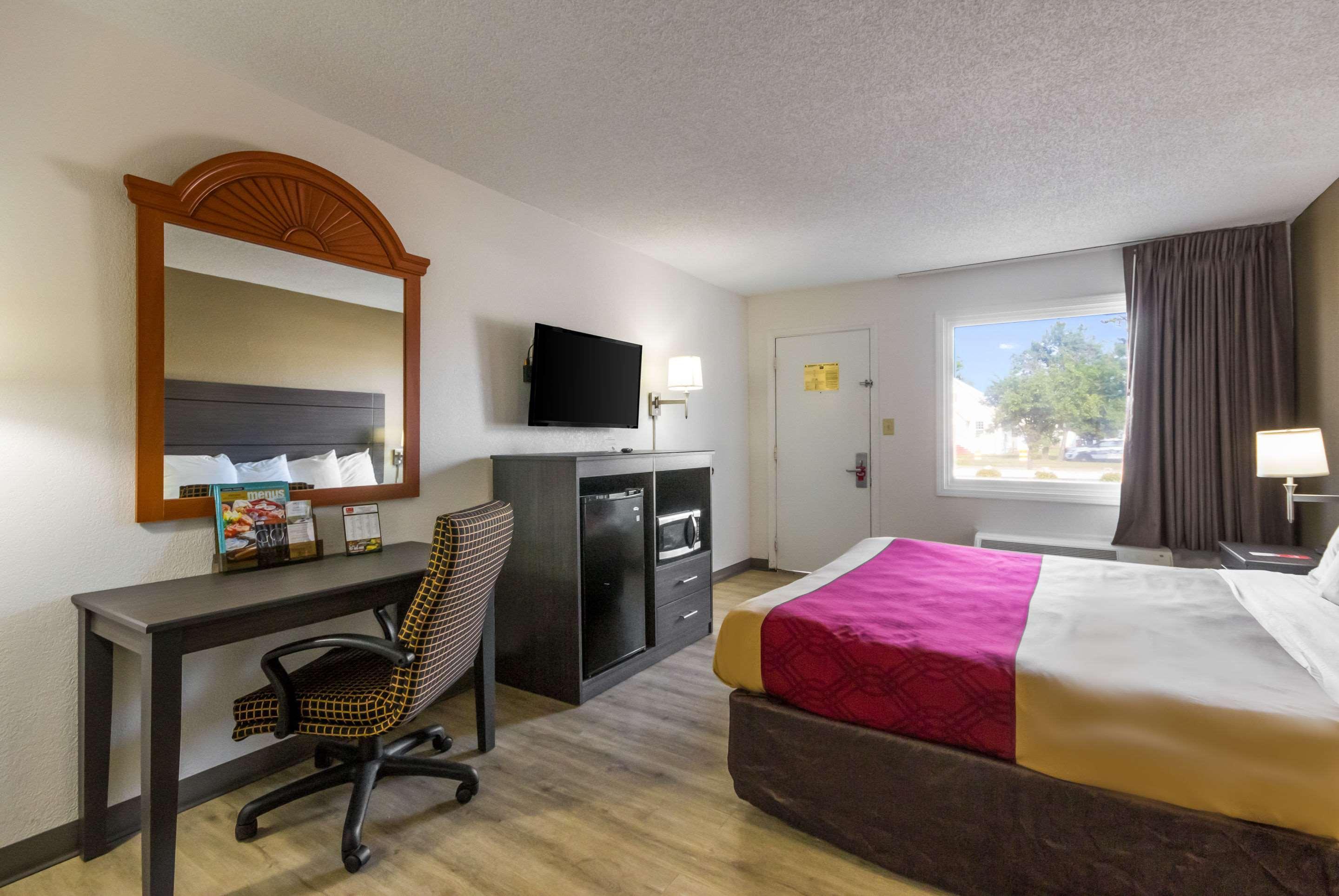 Econo Lodge Little Creek Norfolk Ngoại thất bức ảnh