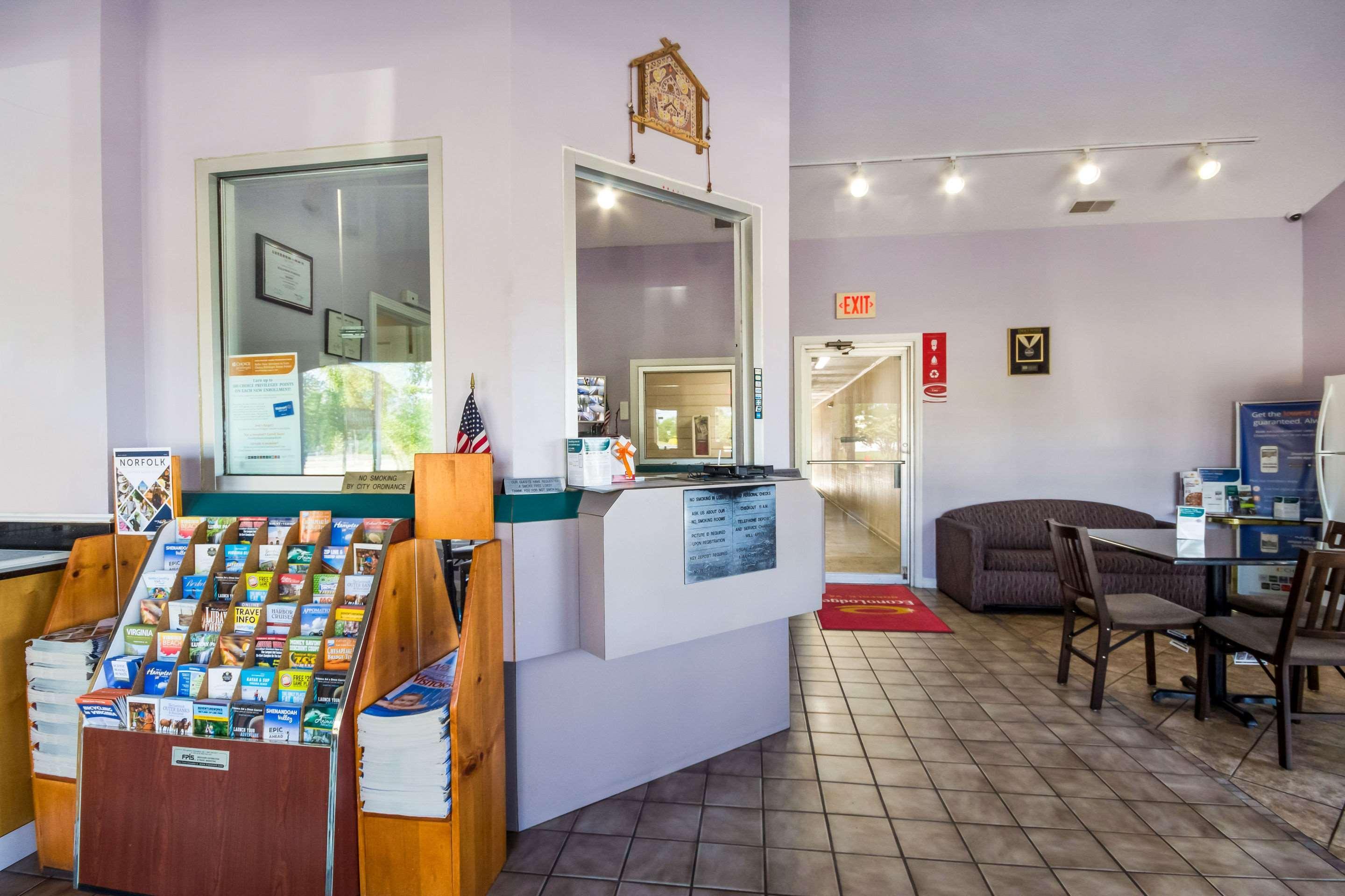 Econo Lodge Little Creek Norfolk Ngoại thất bức ảnh